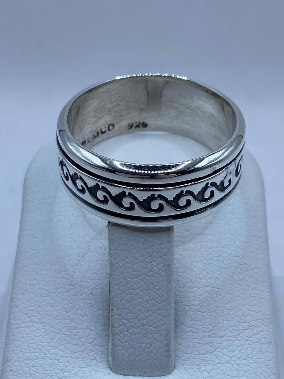 Anillo Giratorio de Plata 925 con Diseño de Olas Clásicas , vista lateral