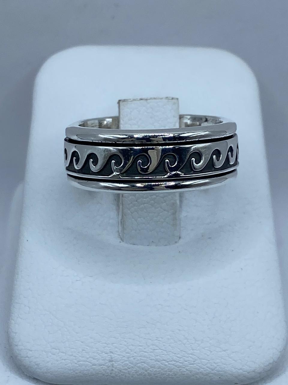 Anillo Giratorio de Plata 925 con Diseño de Olas Clásicas