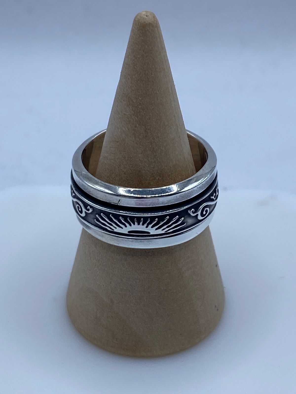 Anillo Giratorio de Plata 925 con Diseño Sol Naciente