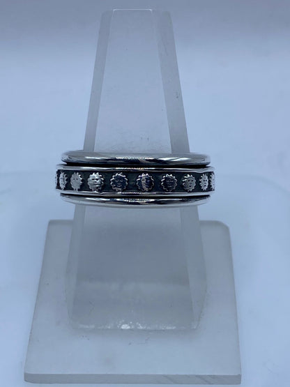 Anillo Giratorio de Plata 925 con Diseño de Soles — vista lateral