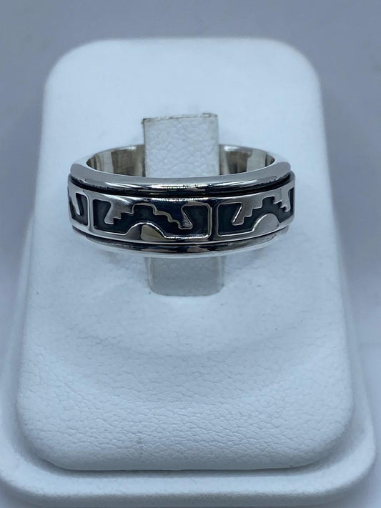 Anillo Giratorio de Plata 925 con Diseño Geométrico Abstracto — vista lateral