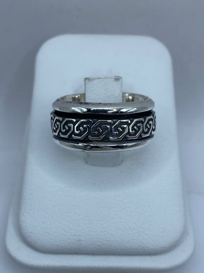 Anillo Giratorio de Plata 925 con Diseño Greca Clásica — vista lateral