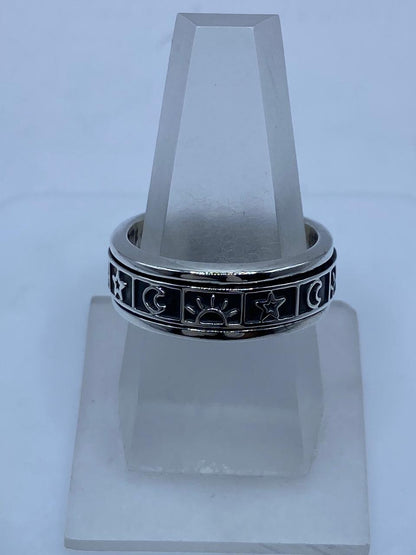 Anillo Giratorio de Plata 925 con Diseño Sol, Luna y Estrell — vista lateral