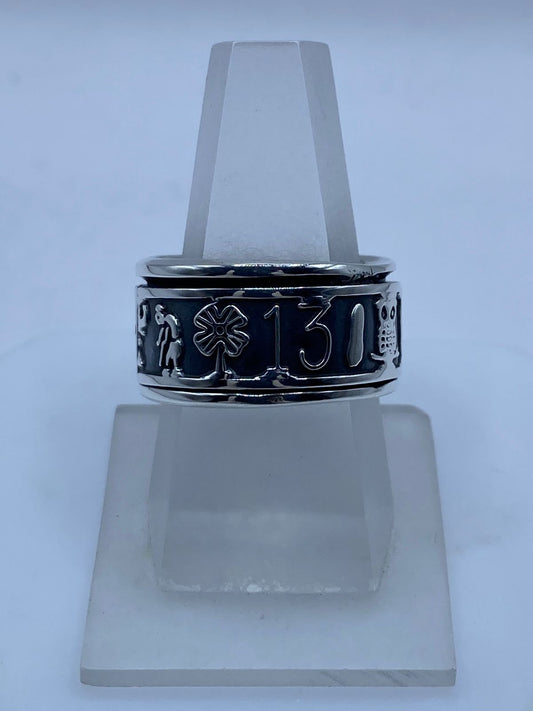 Anillo Giratorio de Plata 925 con Elefantes y Número 13, vista frontal