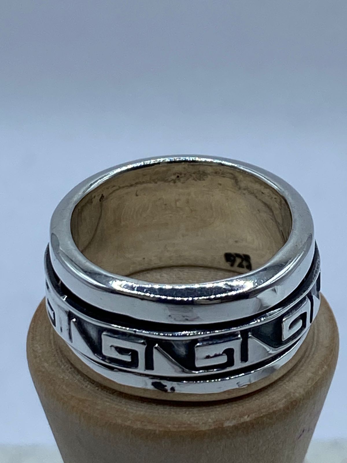 Anillo Giratorio de Plata 925 con Greca Geométrica, sello de autenticidad Plata Ley .925