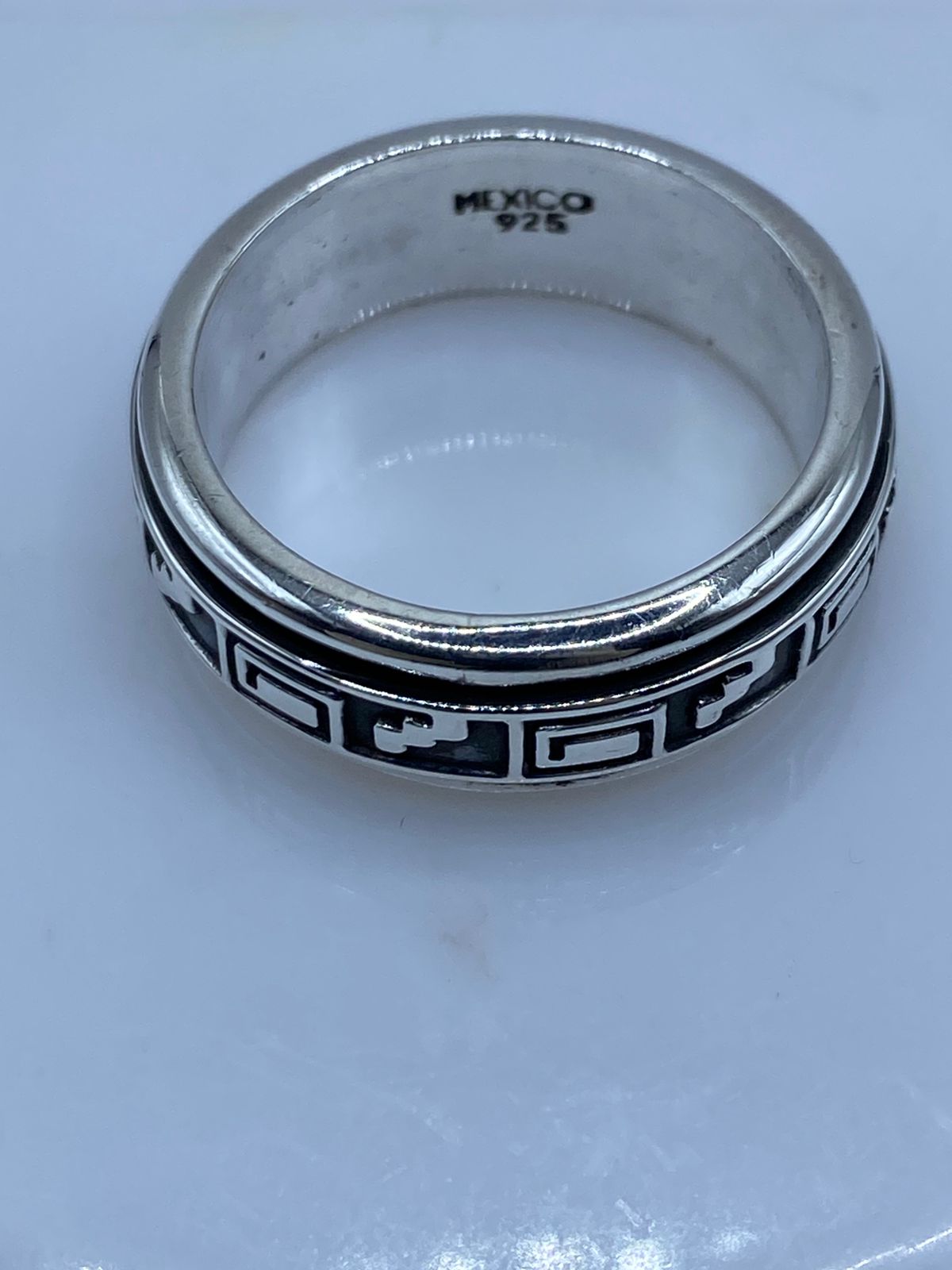 Anillo Giratorio de Plata 925 con Greca Prehispánica, sello de autenticidad Plata Ley .925