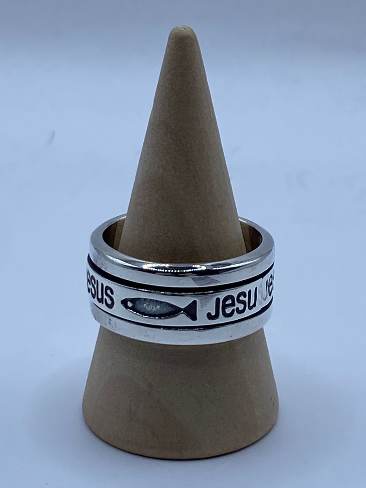 Anillo Giratorio de Plata 925 con Nombre de Jesús y Símbolo Ichthys — vista lateral