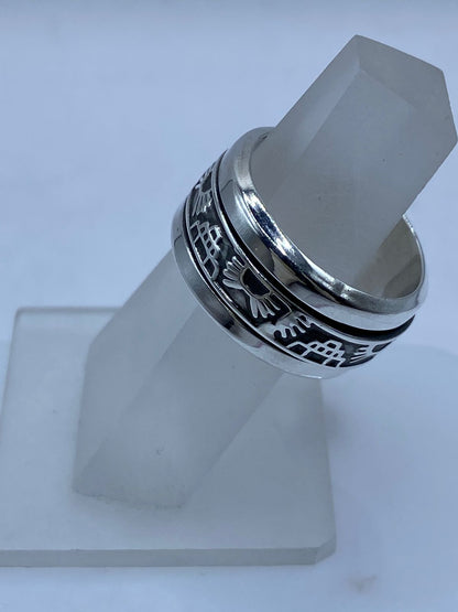 Anillo Giratorio de Plata .925 con Pirámides y Sol Prehispánico, vista frontal