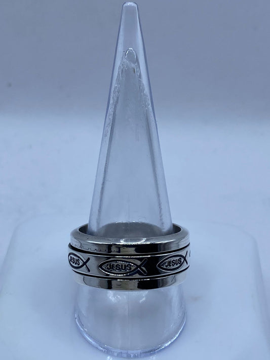 Anillo Giratorio de Plata 925 con Símbolo Ichthys y Nombre de Jesús — vista lateral