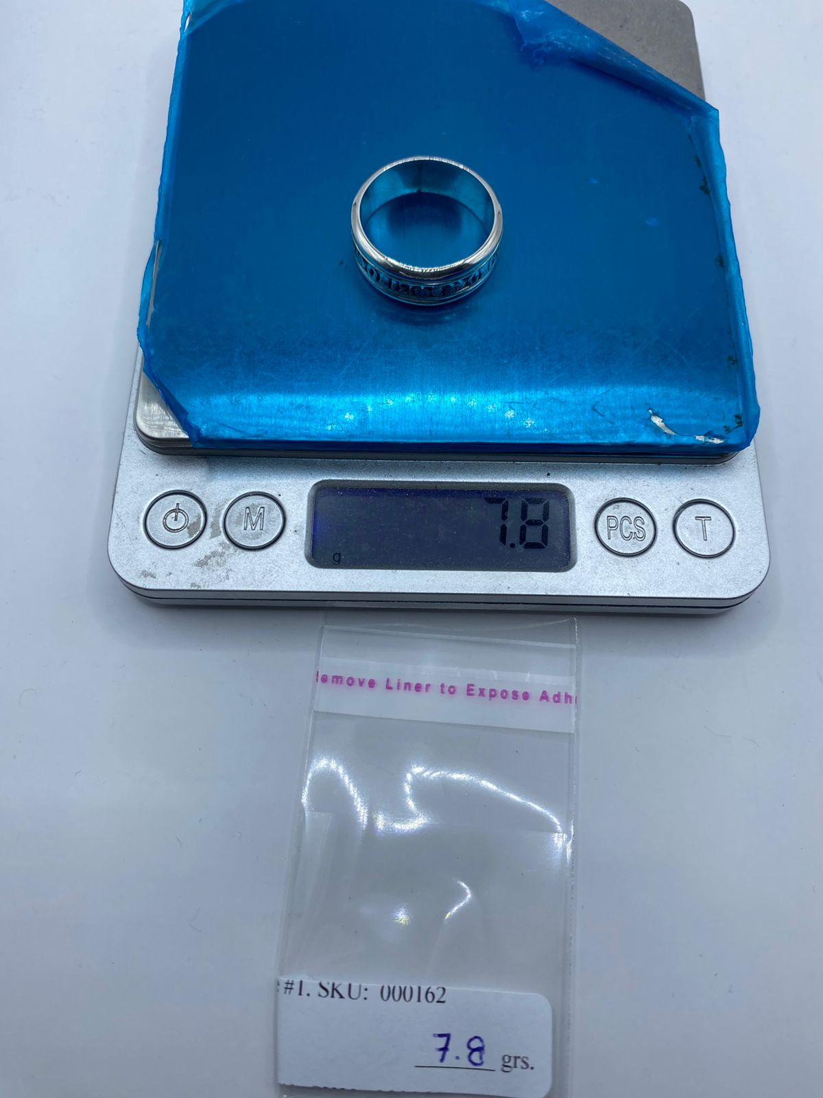 Anillo Giratorio de Plata 925 con Símbolos de la Suerte, vista de detalle