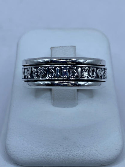 Anillo Giratorio de Plata .925 con Símbolos de la Suerte
