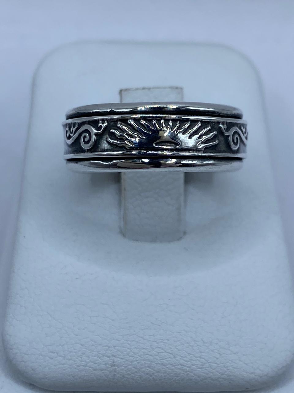 Anillo Giratorio de Plata 925 con Sol Naciente, vista lateral