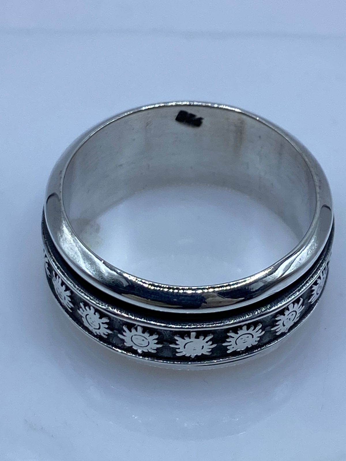 Anillo Giratorio de Plata 925 con Soles Ancestrales, sello de autenticidad Plata Ley .925
