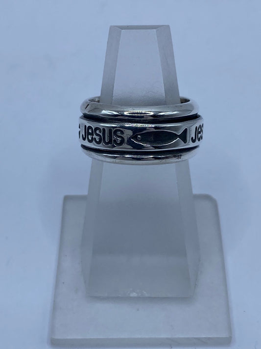 Anillo Giratorio de Plata 925 “jesús” con Símbolo Cristiano Ichthys — vista lateral