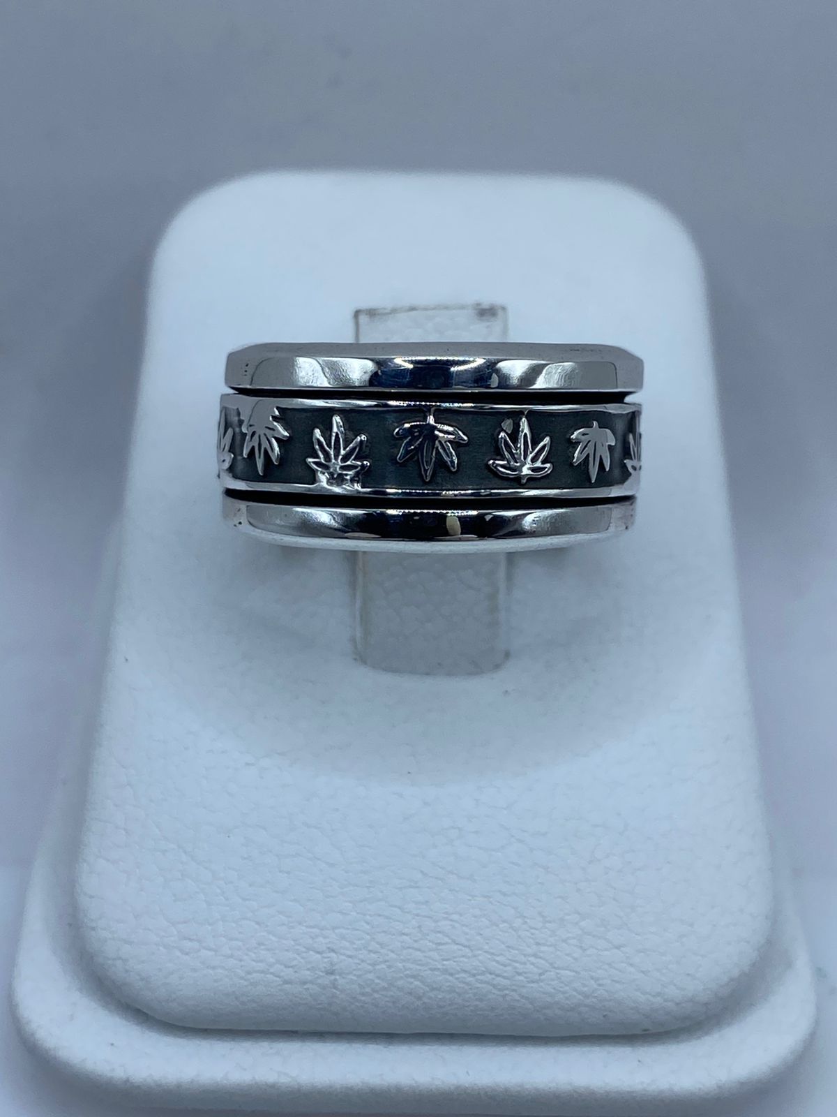 Anillo Giratorio “hojas de Otoño” en Plata 925, vista lateral