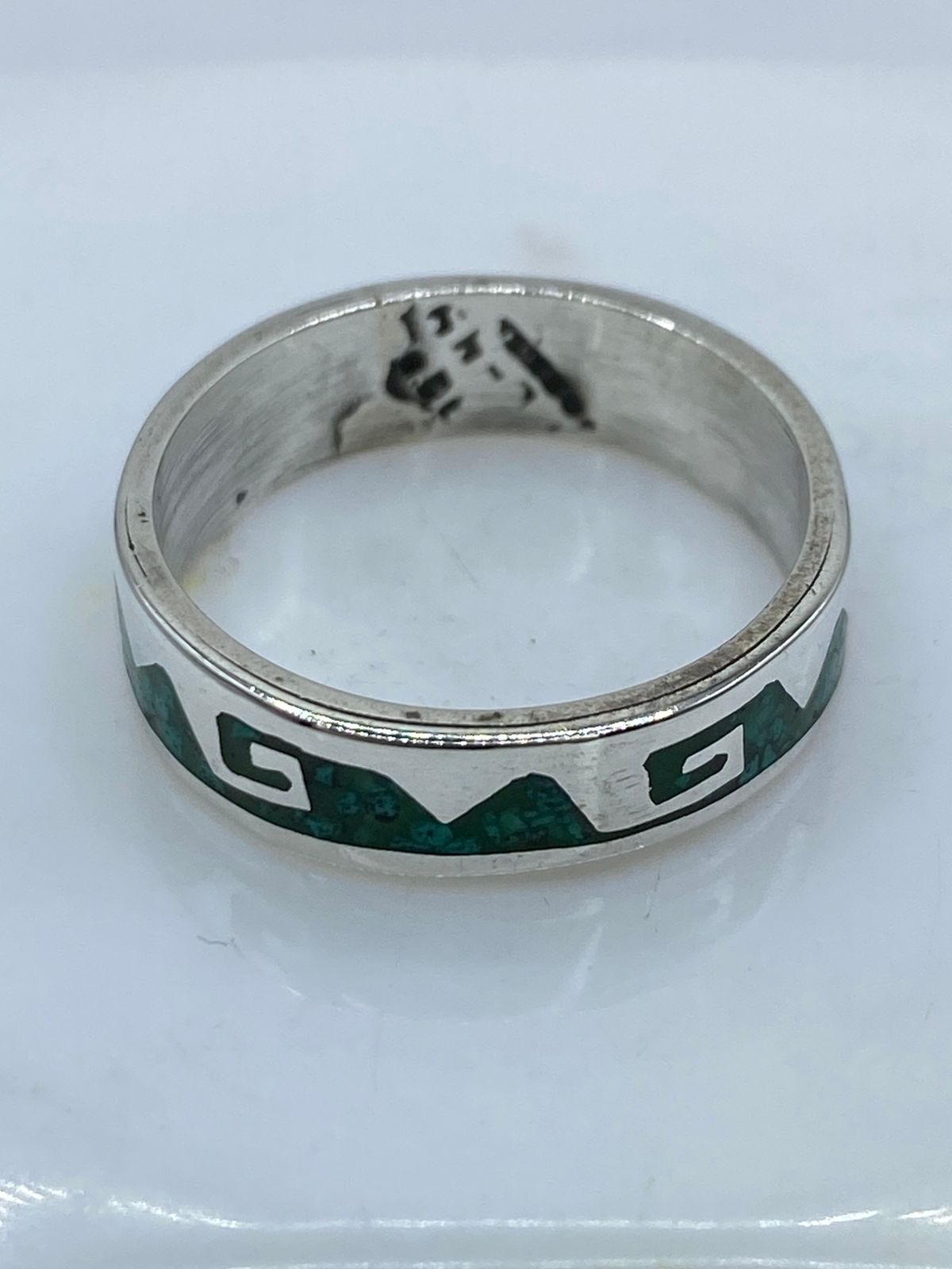 Anillo Greca Ancestral en Plata .925 con Malaquita Natural, sello de autenticidad Plata Ley .925