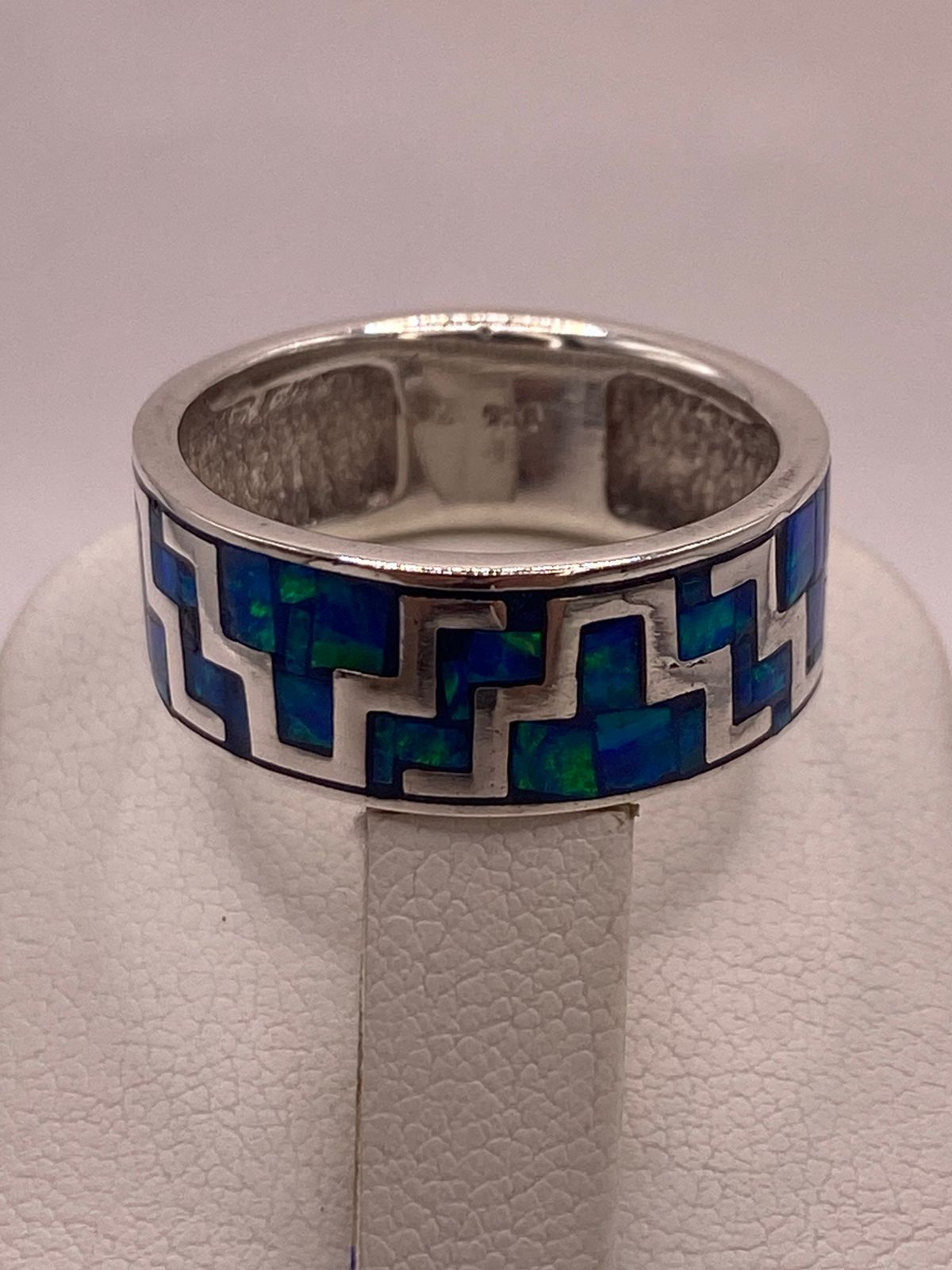 Anillo Greca Geometrica Continua con Ópalo de Fuego en Plata .950, vista superior