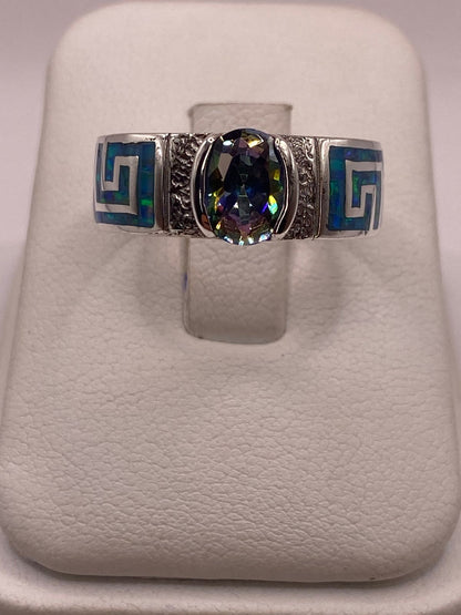 Anillo Greca Geométrica con Ópalo de Fuego y Zirconia en Plata .950, vista de detalle