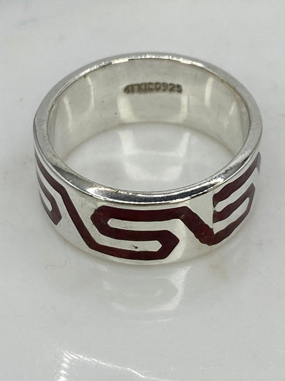 Anillo Greca Geométrica en Coral Rojo, sello de autenticidad Plata Ley .925