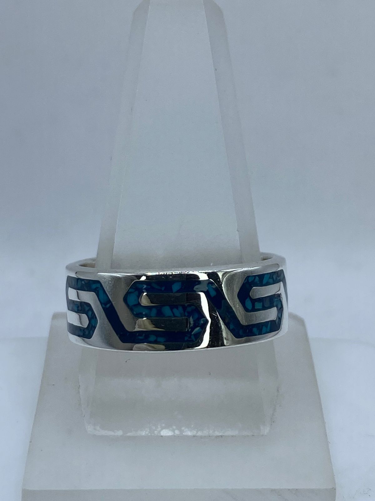 Anillo Greca Moderna en Plata .925 con Turquesa Natural, vista lateral