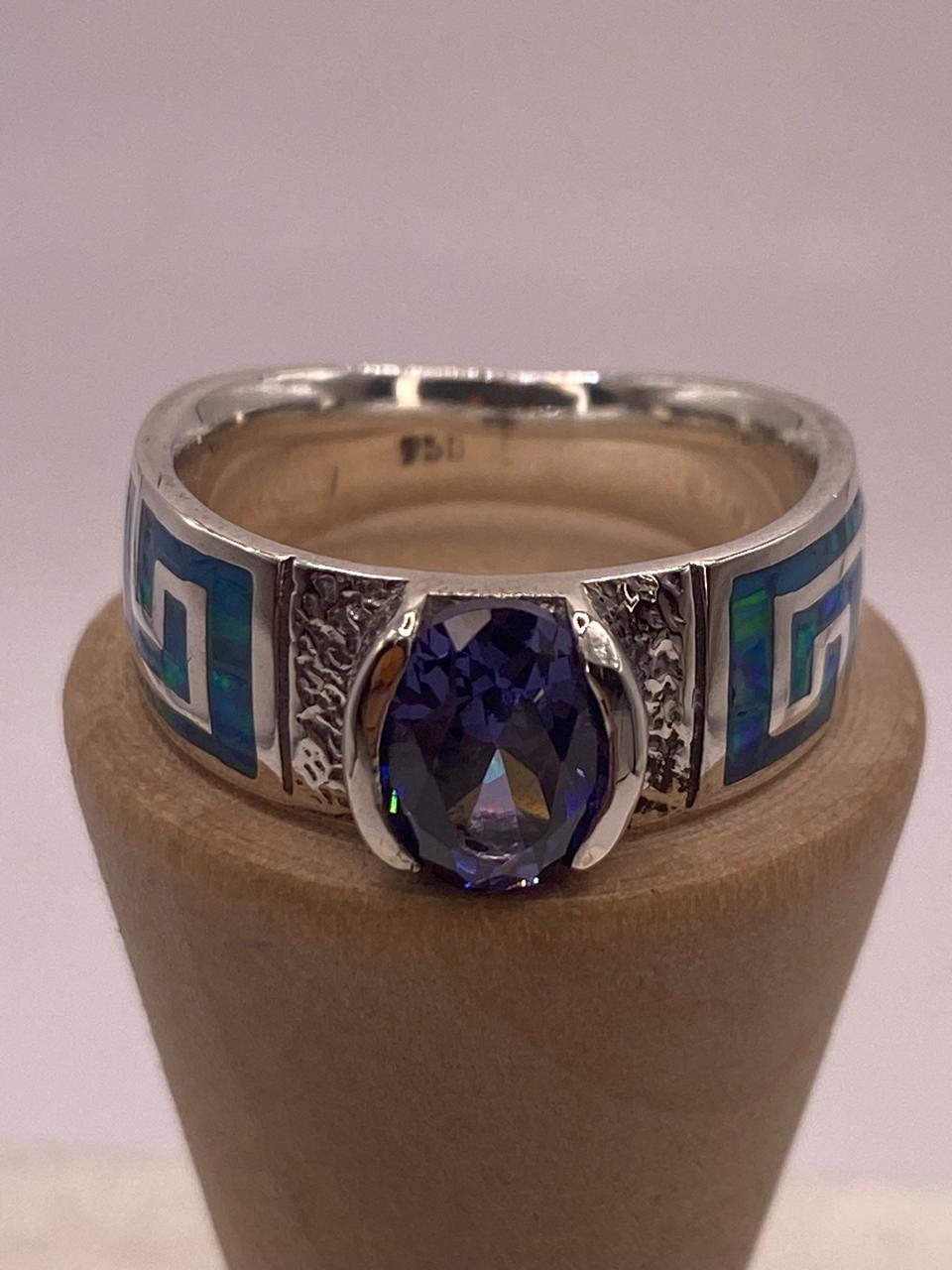 Anillo de Greca con Ópalo de Fuego y Zirconia en Plata .950, vista de detalle