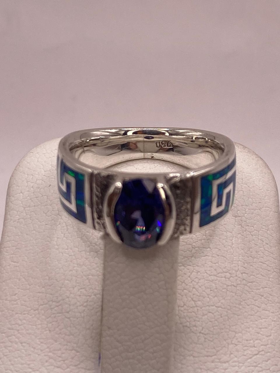 Anillo de Greca con Ópalo de Fuego y Circonia en Plata .950, sello de autenticidad Plata Ley .925