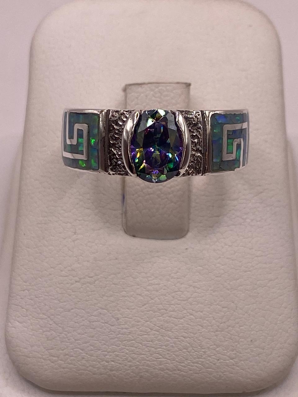 Anillo de Greca con Ópalo de Fuego y Zirconia en Plata .950 — ángulo diagonal