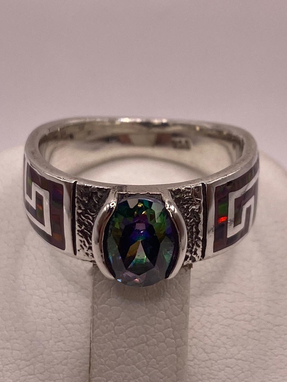 Anillo de Greca con Ópalo de Fuego y Zirconia en Plata .950, vista de detalle