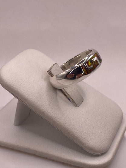Anillo Greca de Plata 950 con Ópalo de Fuego, vista lateral