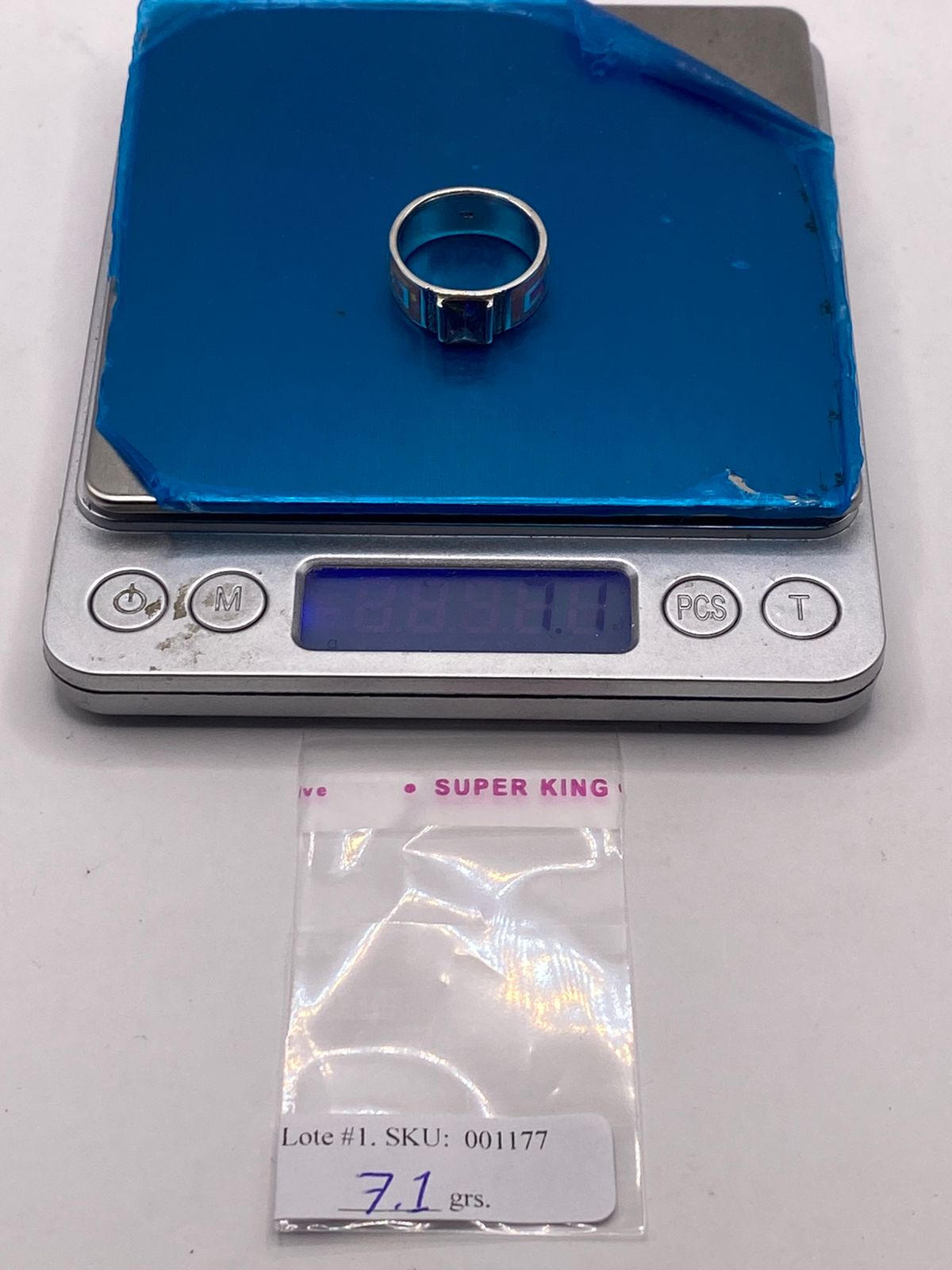 Anillo Greca de Plata 950 con Ópalo de Fuego y Zirconia Multicolor, peso en gramos (báscula)