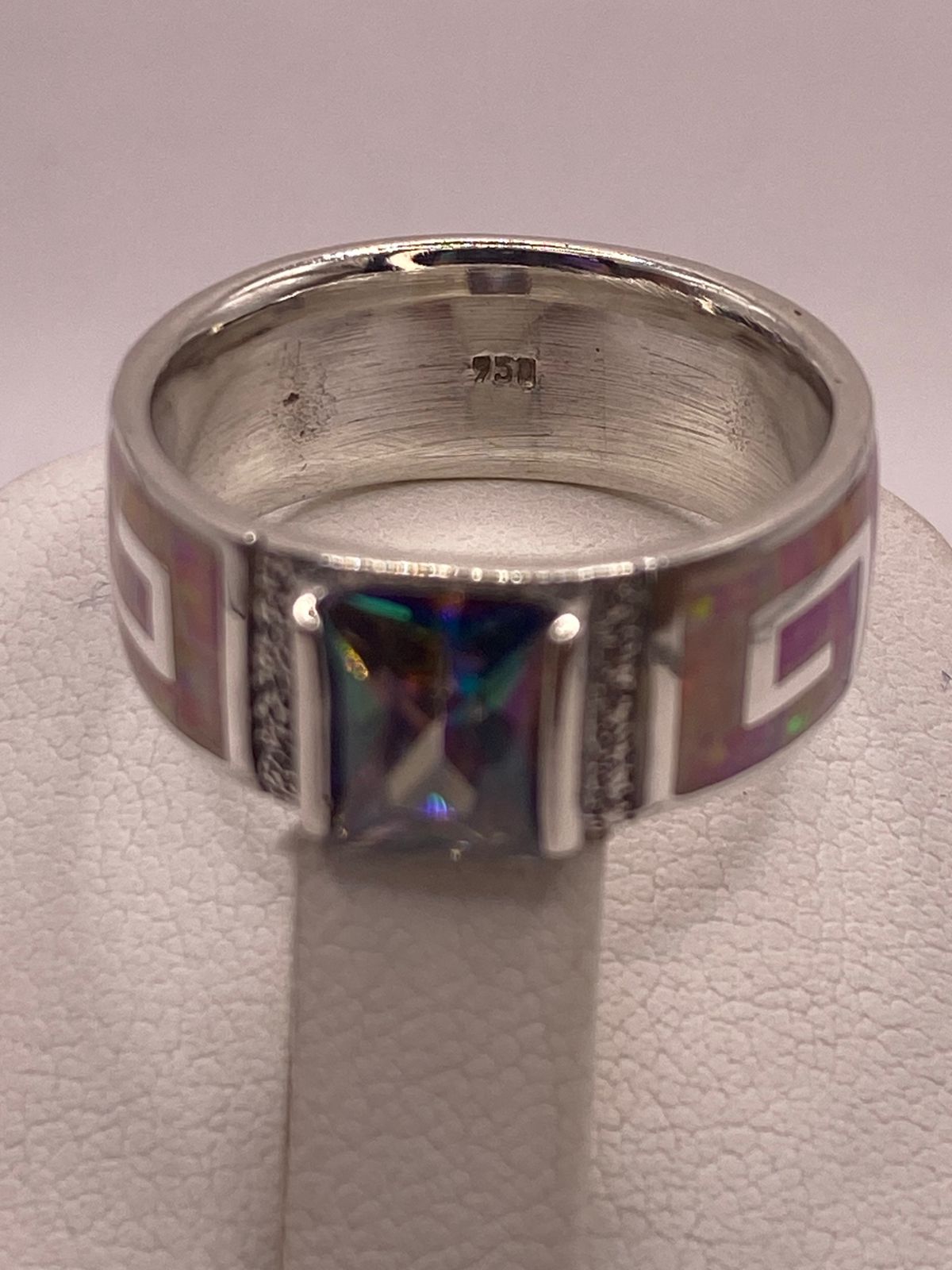 Anillo Greca de Plata 950 con Ópalo de Fuego y Zirconia Multicolor, sello de autenticidad Plata Ley .925