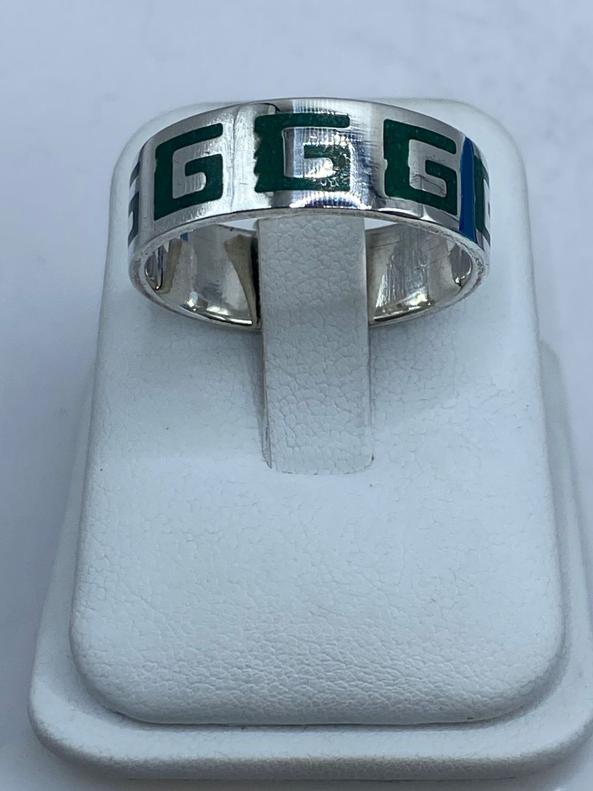 Anillo Greca Prehispánica en Plata .925 con Malaquita Natural, vista frontal