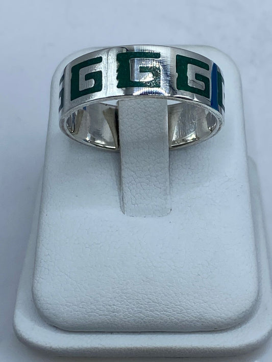 Anillo Greca Prehispánica en Plata .925 con Malaquita Natural, vista frontal