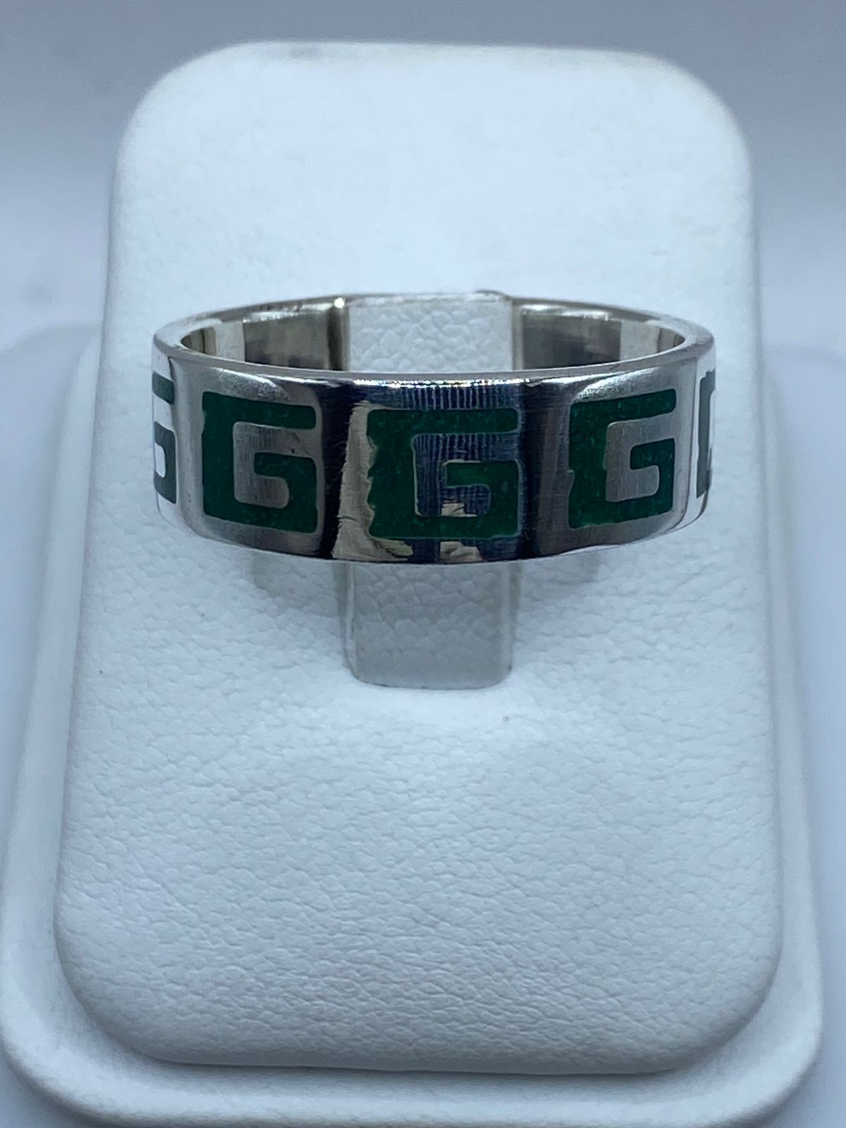 Anillo Greca Prehispánica en Plata .925 con Malaquita Natural — vista lateral