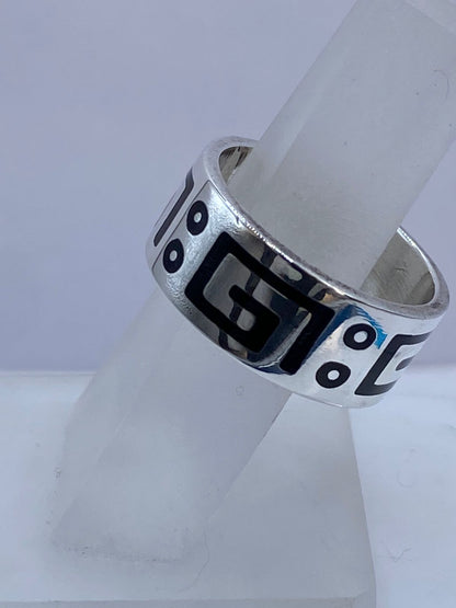 Anillo Greca Ancestral Calado en Plata .925 con Obsidiana, vista frontal