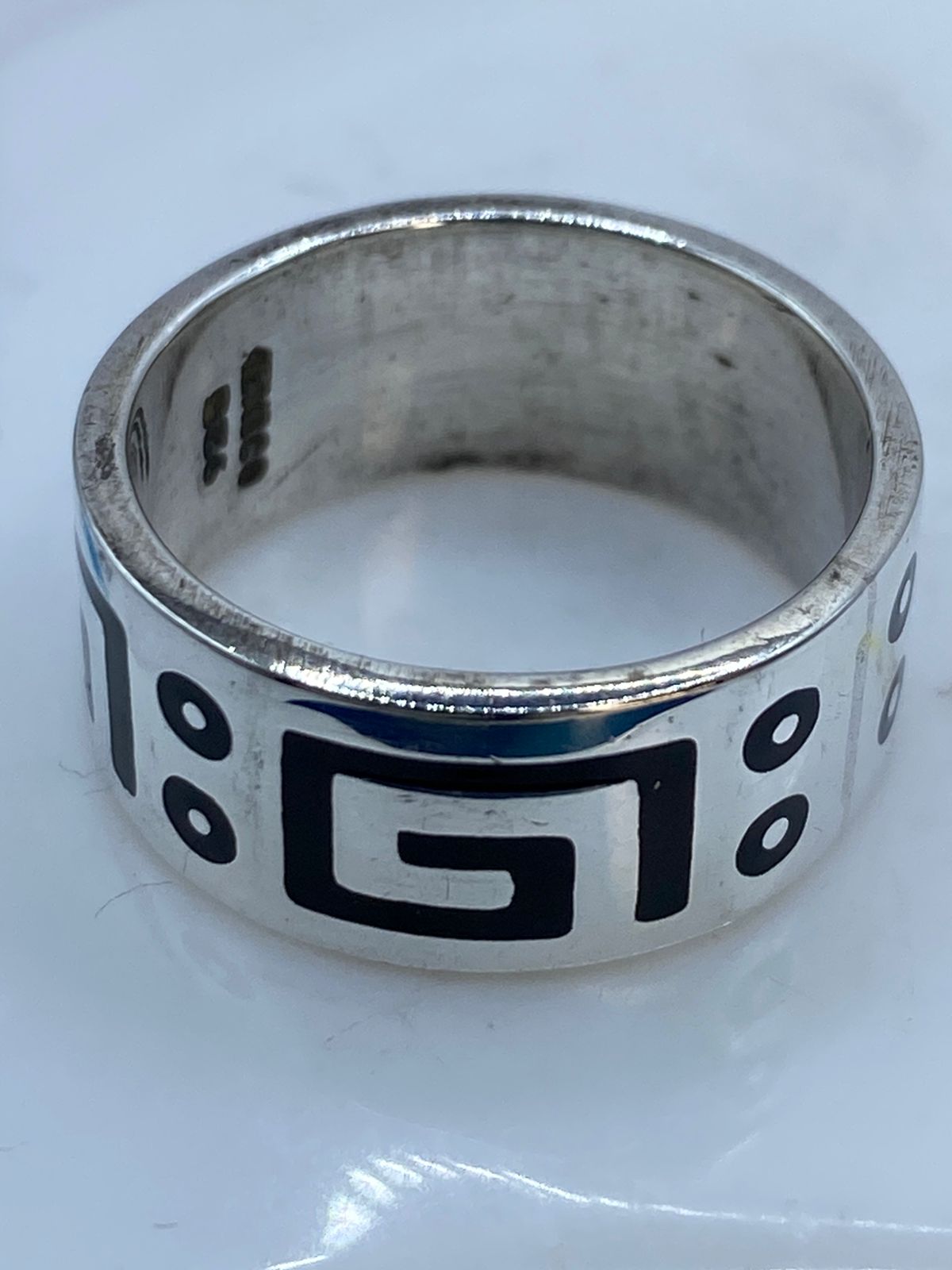 Anillo Greca Ancestral Calado en Plata .925 con Obsidiana, sello de autenticidad Plata Ley .925