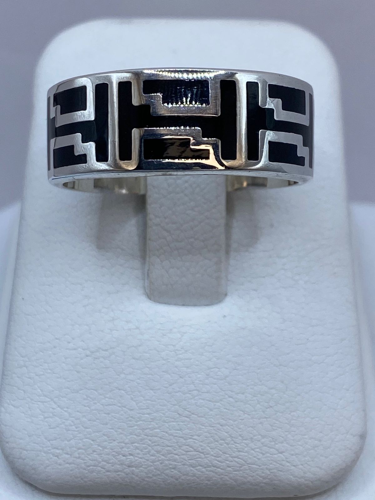 Anillo Greca Ancestral en Plata .925 con Obsidiana, vista frontal