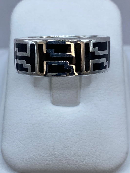 Anillo Greca Ancestral en Plata .925 con Obsidiana — vista lateral