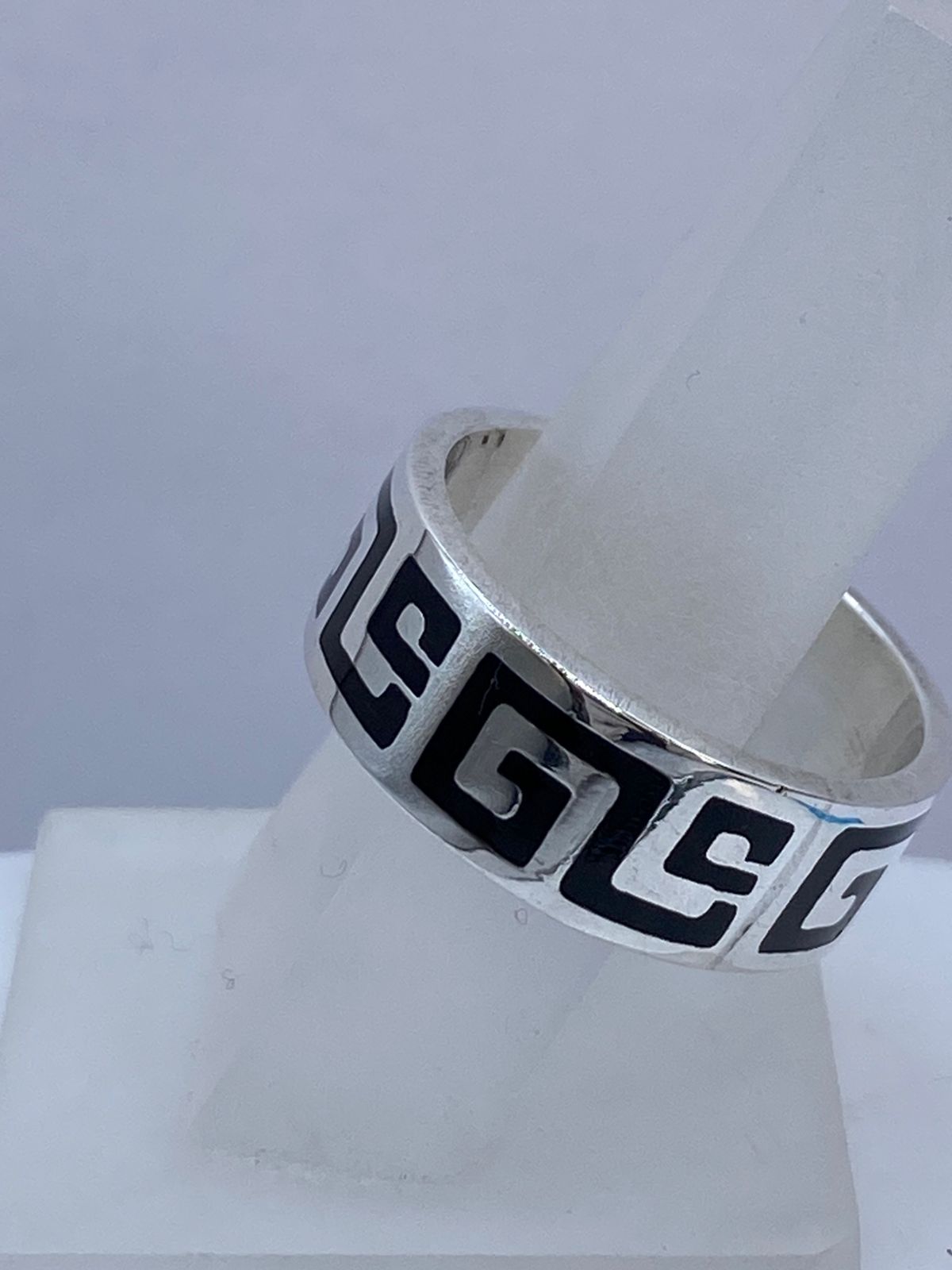 Anillo Greca Clásica en Plata .925 con Obsidiana, vista lateral