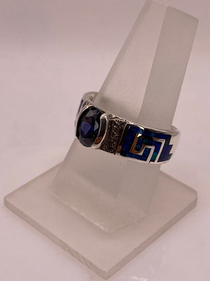 Anillo con Greca Geométrica, Ópalo de Fuego y Zirconia en Plata .950, vista frontal