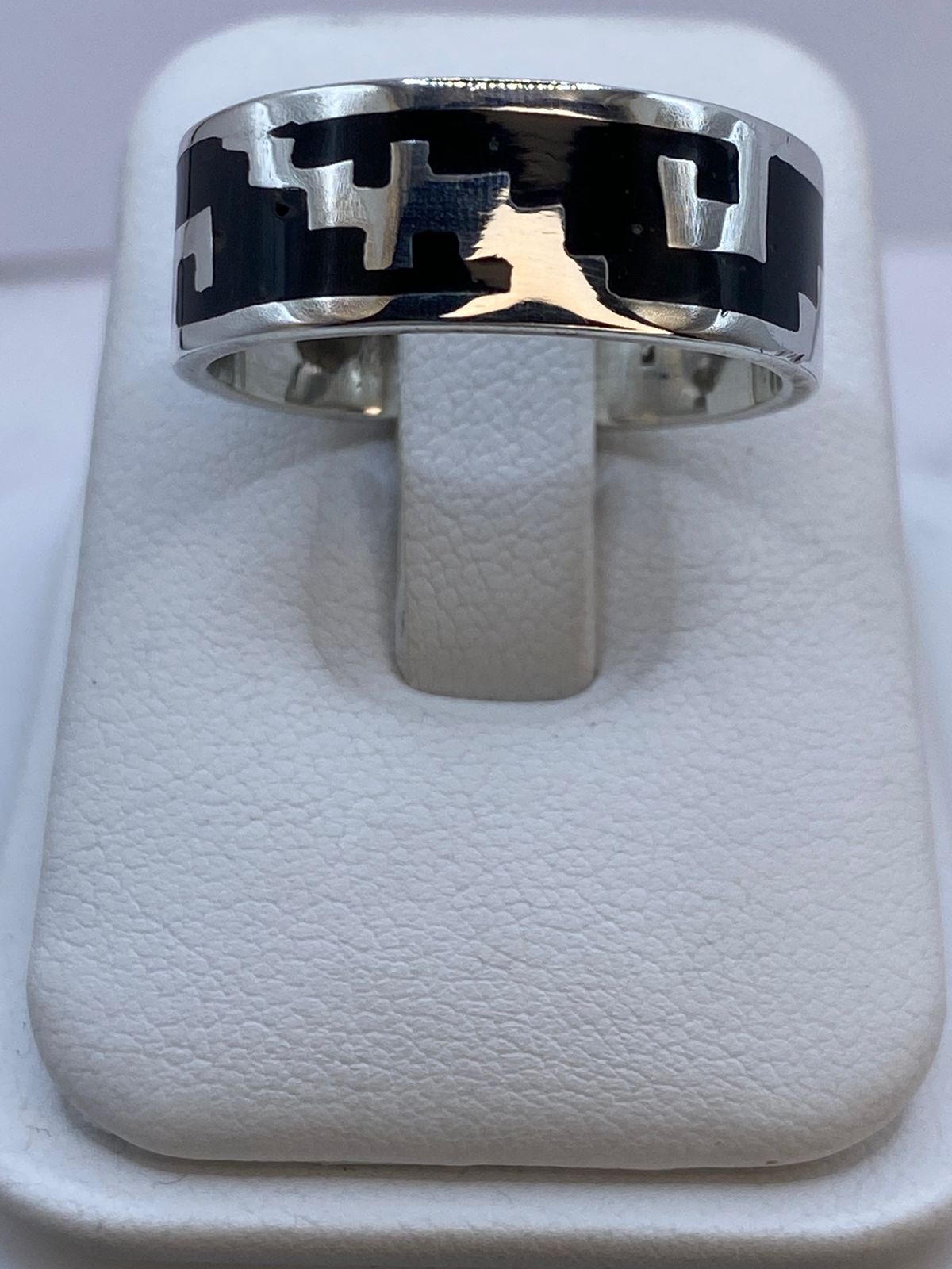 Anillo Greca Geométrica de Plata .925, vista lateral