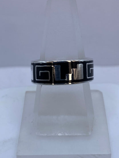 Anillo Greca Minimalista en Plata .925 con Obsidiana, vista frontal