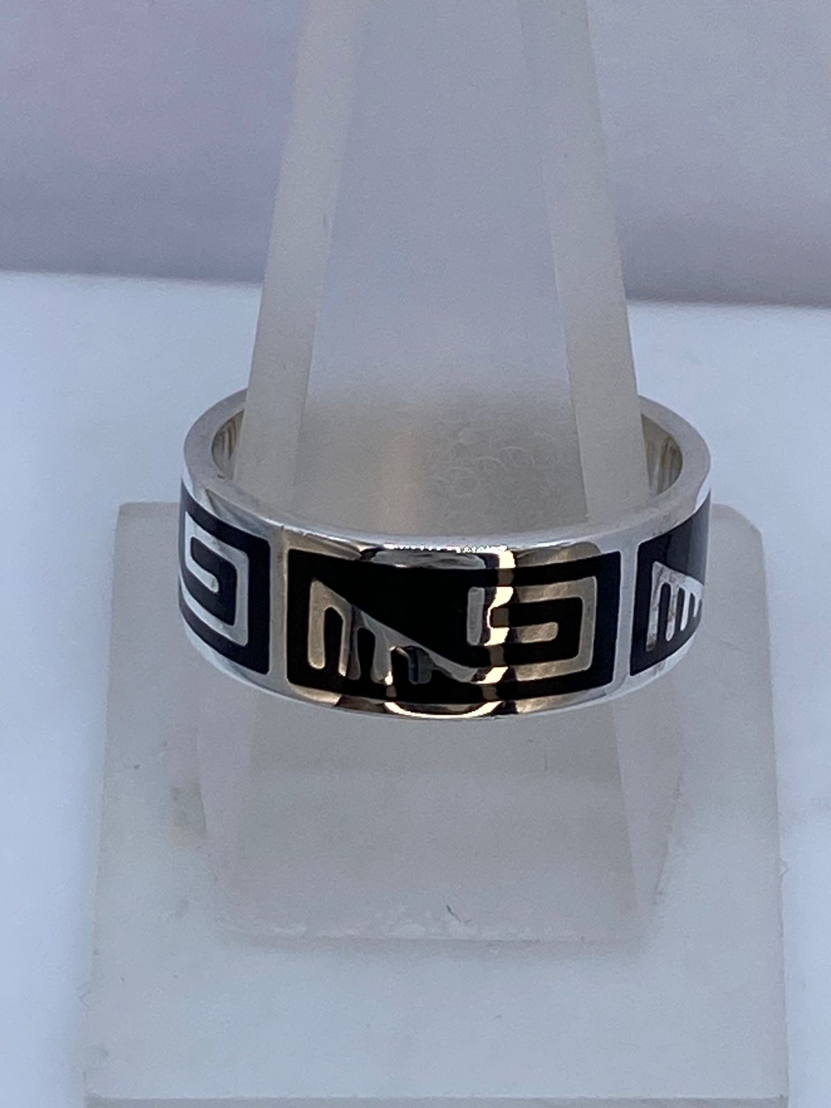 Anillo Greca Prehispánica de Plata .925, vista lateral