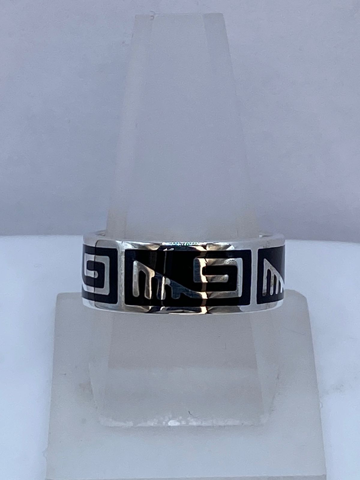 Anillo Greca Prehispánica de Plata .925, vista frontal