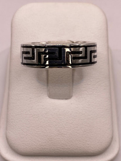 Anillo Greca Prehispánica de Plata .925 con Obsidiana, vista de detalle