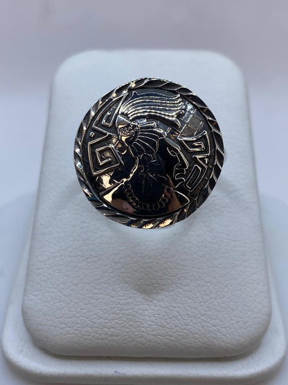 Anillo Guerrero Azteca en Plata .925, vista frontal
