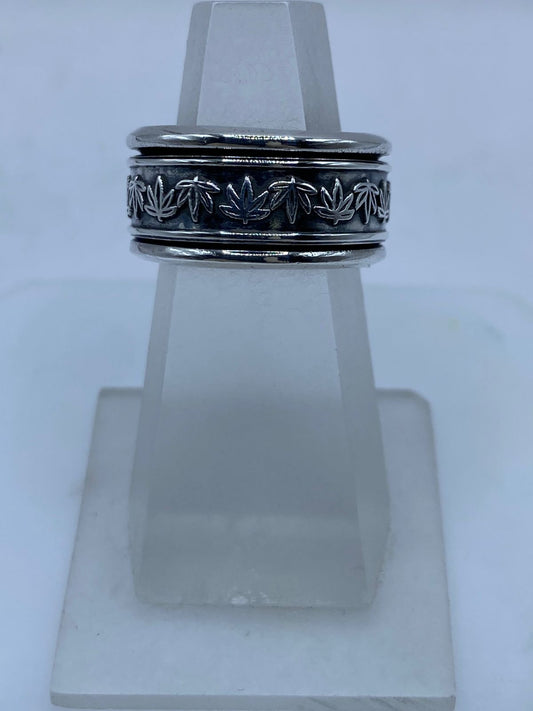 Anillo Hoja de Maple en Plata .925