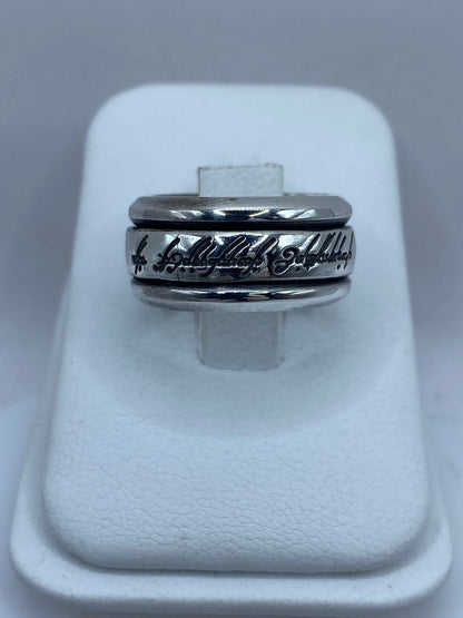 Anillo Inspirado en el Señor de los Anillos – Plata 925 con Inscripción Élfica — vista lateral