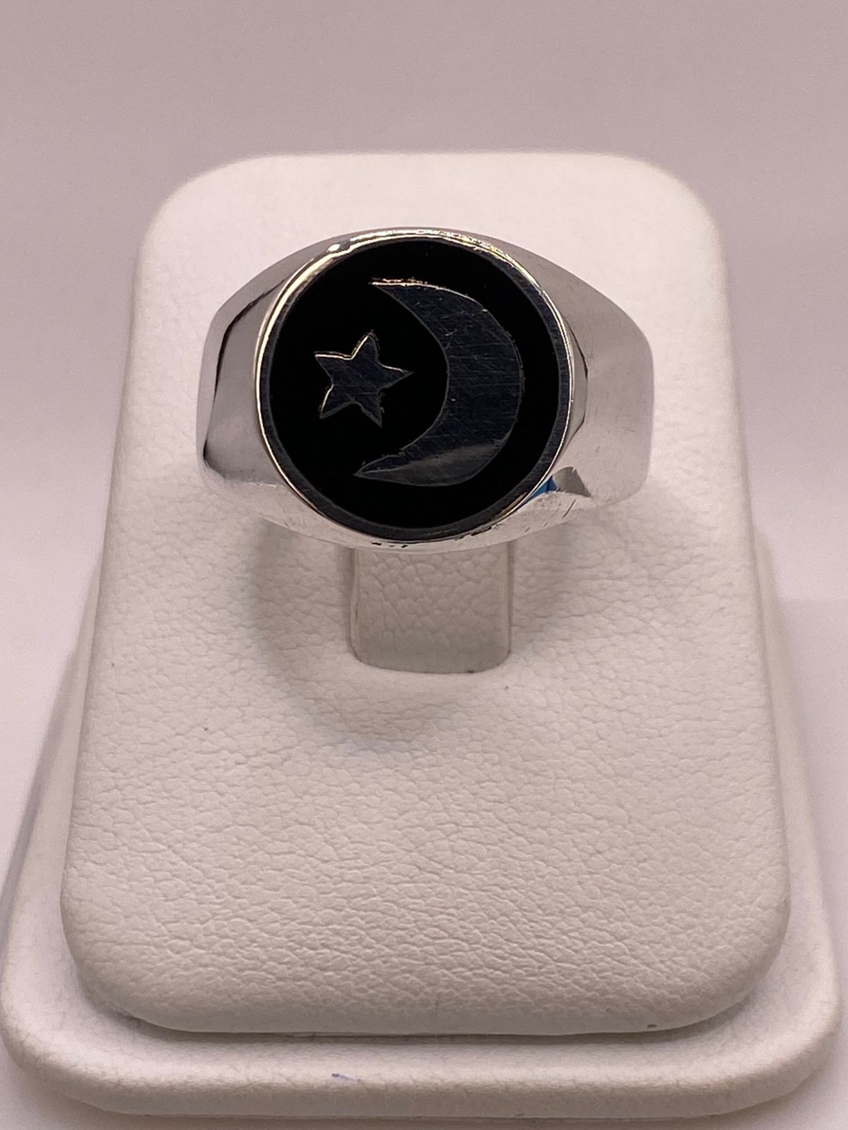Anillo Luna y Estrella en Plata .925, vista de detalle