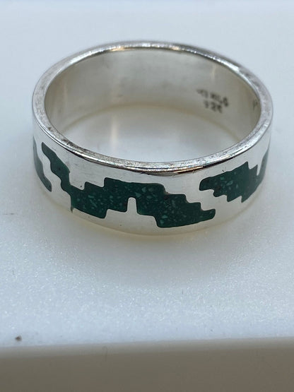 Anillo de Malaquita con Diseño Escalonado Calado en Plata .925, sello de autenticidad Plata Ley .925